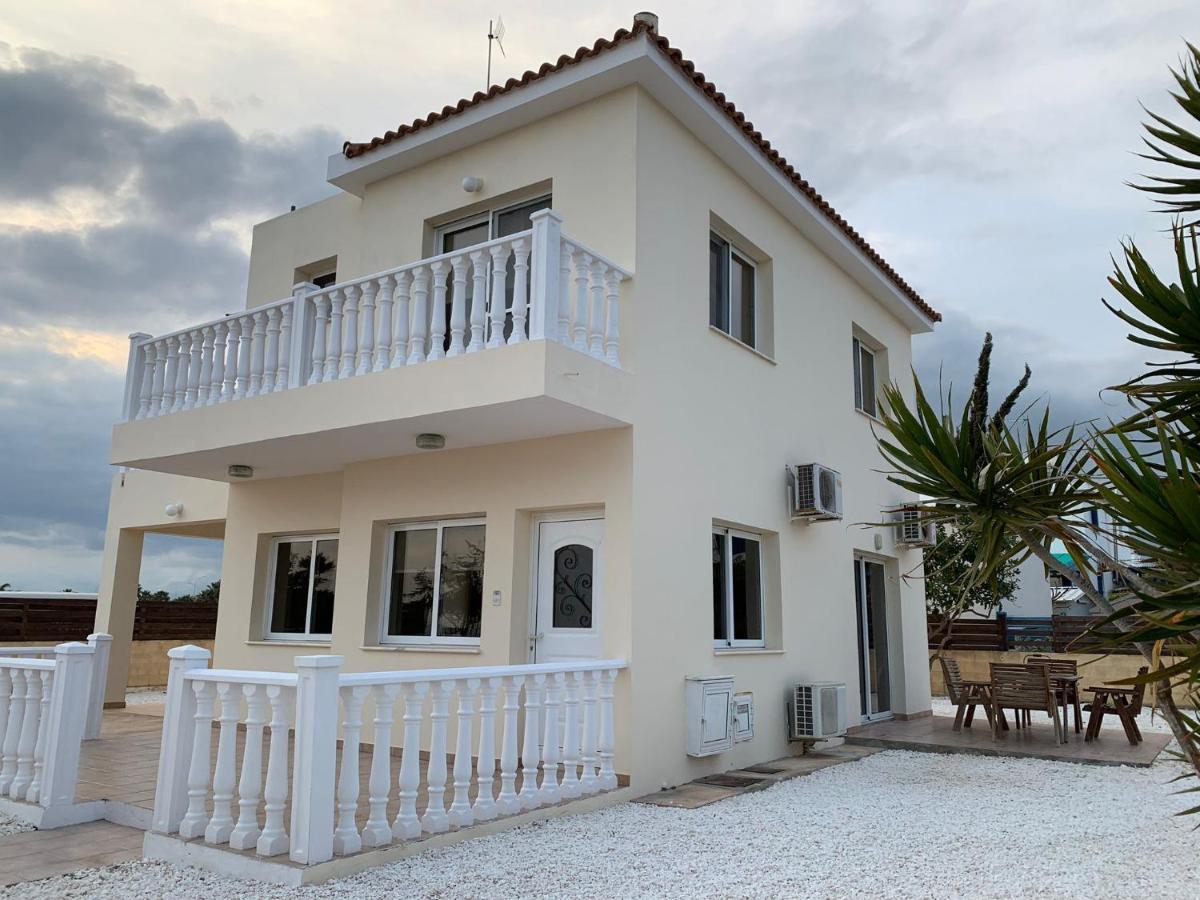 Moonlight Sea View Villa ไอยานาปา ภายนอก รูปภาพ